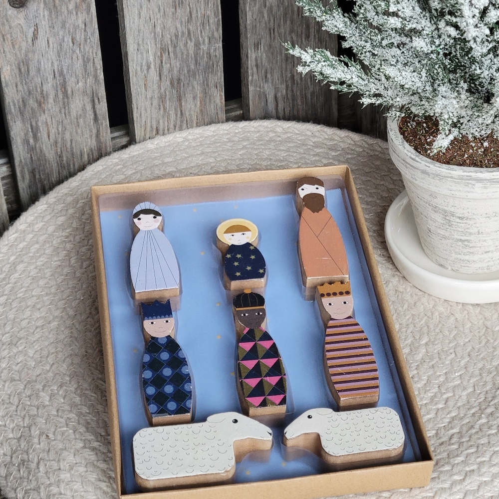 Wood Nativity 8 pc pattern painted wood set